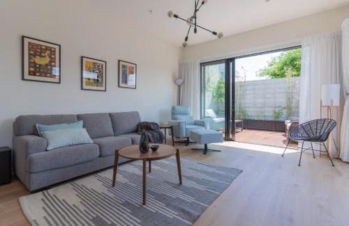 Nelson City Centre Villa | Oaktree House