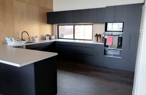 Oakura House | OAKURA BY THE SEA