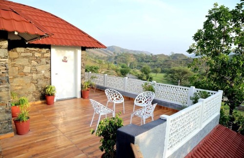 Udaipur District Villa | Oakwood Villa By Ebony Stays – Premium Holiday Villa in Udaipur with Pool