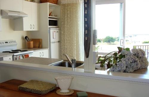Oamaru House | Oamaru Pink Cottage