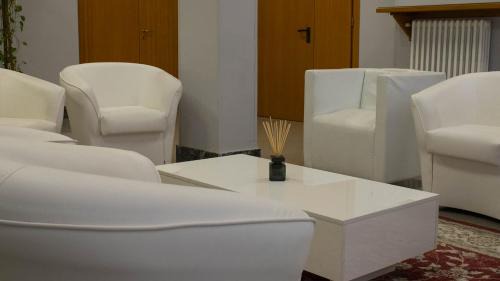 Aurelio Hotel | Oasi San Francesco