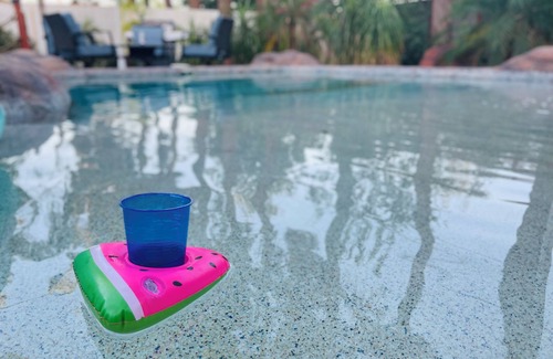 Las Vegas House | Oasis 3 Beds House Heated Pool, close to Strip and Fremont St!