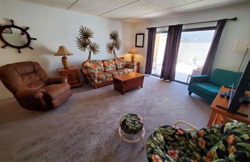 Daytona Beach House | Oasis #7 Coastal Escape in Daytona Beach Shores-Walk To The Beach