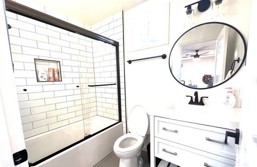 Ashland Apartment | Oasis Away from Home - Newly remodeled & 5 Min to Downtown
