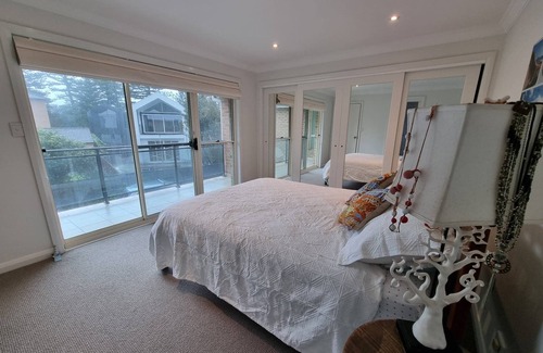 Thirroul House | OASIS by the beach (100meters walk to the sand)