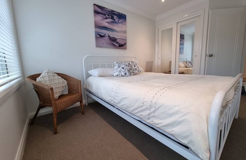 Thirroul House | OASIS by the beach (100meters walk to the sand)