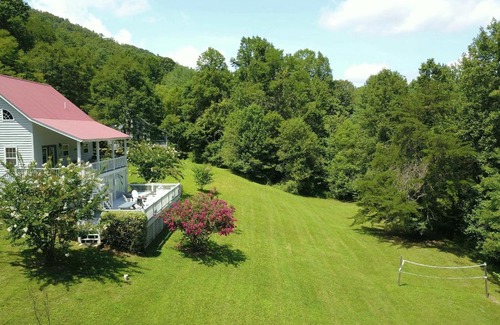 Blairsville House | Oasis Cabin at Blairsville
