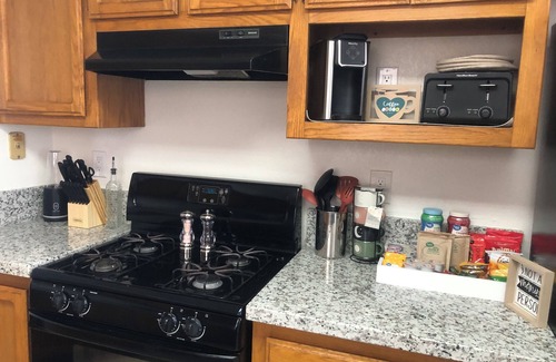 Pumpkin Center House | Oasis Charming 3-bedroom house in pleasant Bakersfield with WiFi, AC