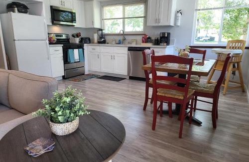 Victorville Apartment | Oasis Condo on the Fairway