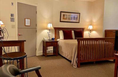 Fenway–Kenmore House | Oasis Guest House