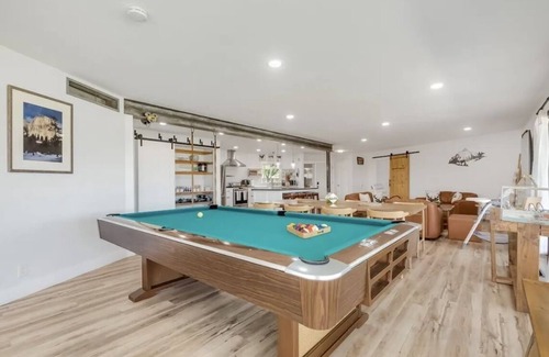Raisin House | Oasis in ❤️ of Clovis with Pool