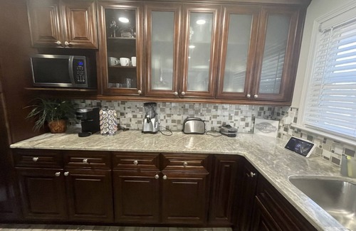 Cliftondale House | Oasis in South Fulton; pool, hot tub, games! Near Six Flags, shopping and more!