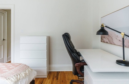 The Beaches House | Oasis in the Beaches Comfy 3BR w. Parking