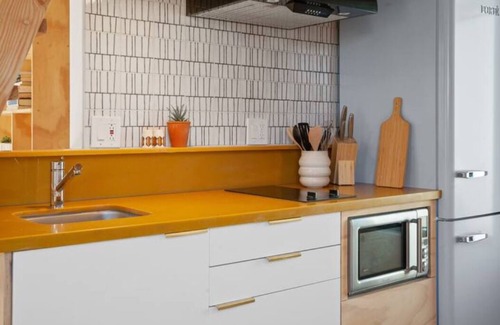 Highland Park Apartment | Oasis in the Los Angeles Hills - Highland Park