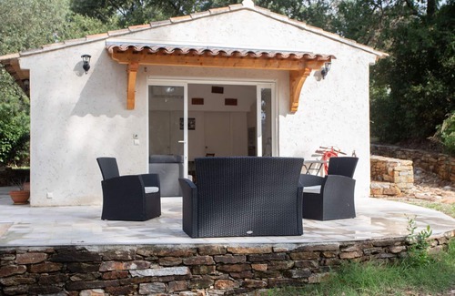 Cuers House | Oasis of calm in the hills and vineyards