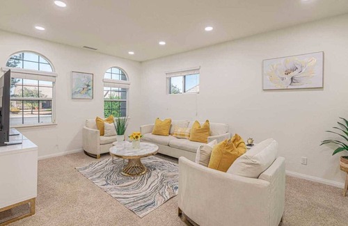 Palmdale House | Oasis of Comfort on Alton Drive