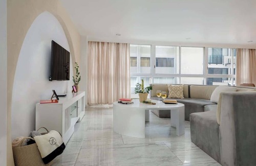 Polanco Apartment | Oasis of elegance & serenity in heart of Polanco