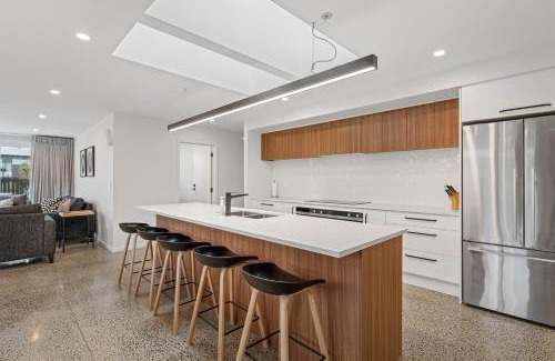 Kinloch House | Oasis on Okaia