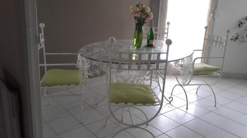 Ferrandiere - Maisons Neuves Apartment | Oasis T3 centre ville jardin privé