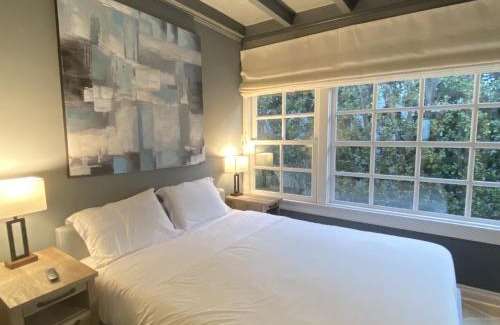 Fairfax District Villa | Oasis Villa with Heated Pool & Spa