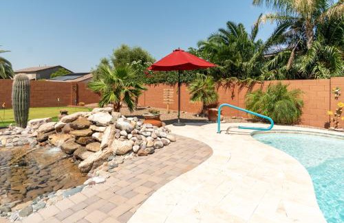 Maricopa Villa | Oasis Villa With Pool, Putting Green & Pool Table