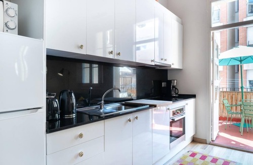 la Vila de Gracia Apartment | Oasis with a sunny terrace in the heart of Gracia