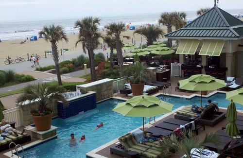 Northeast Virginia Beach Condo | OBC - 2BR/2BA Suite - City View - Multiple Pools and Amenities!