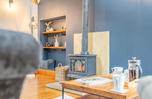 Bedale House | Obed Husseys