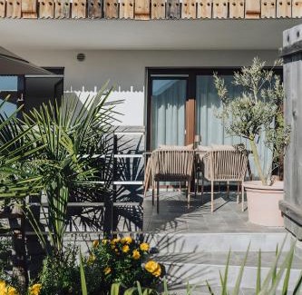 Rifiano Apartment | Oberegghof Ferienwohnung Garten