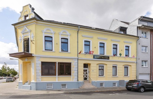 Oberhausen Apartment | Oberhausen Garden Apartment