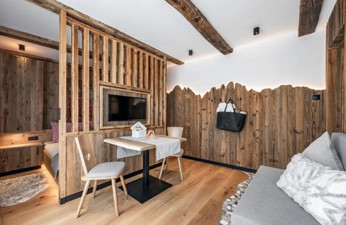Funes House | Oberkantiolhof