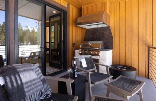Mammoth Lakes House | Obsidian 300