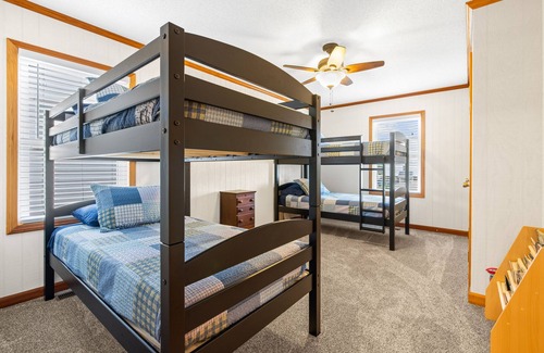Sea Retreat House | OBX Family Retreat*Oceanview*Hot Tub*EV🔌*Direct Beach Access*FastWIFI.