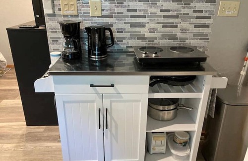 Kill Devil Hills Apartment | OBX gem, private studio, couple's nest!