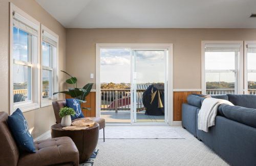 Kill Devil Hills House | OBX Landing - Ocean Views, Walk to the Beach, KDH MP 7.5