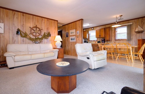Kitty Hawk House | OBX - Relax in Well Maintained Beach House 200 Yards From the Beach
