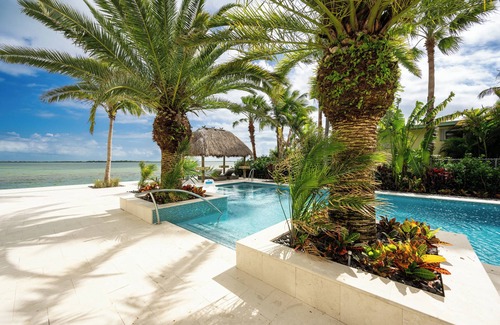 Bay Point House | Ocean 9 Villa, Amazing Waterfront, 15 mins away from Duval Street!