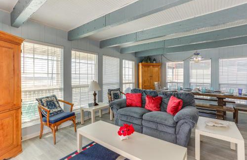 Freeport House | Ocean Access and BBQ Pit Surfside Beach Family Home
