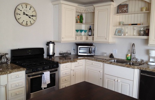 Oxnard Shores House | Ocean and Beach View Townhouse at Mandalay Beach in Oxnard, California