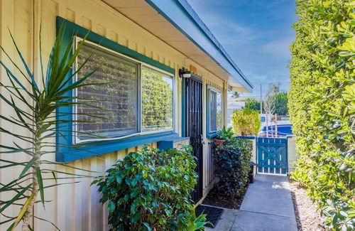 Point Loma Heights Apartment | Ocean Beach #3, Breeze, Retro/Cozy, Studio Cottage only 3 blocks to beach!⛱