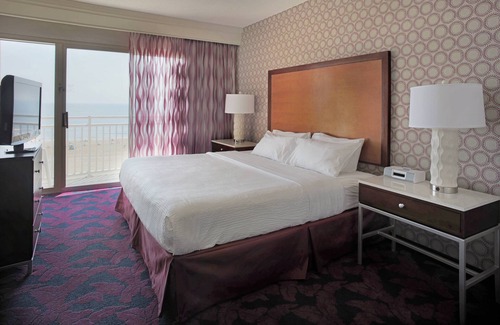 Virginia Beach Resort | Ocean Beach Club - 2 Bedroom Oceanfront - Steps to Beach - Book Now!
