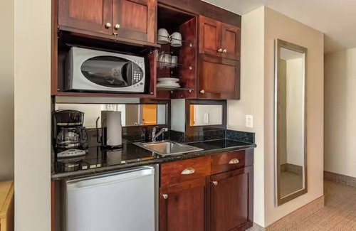 Virginia Beach Condo | Ocean Beach Club, a Hilton Vacation Club Studio Unit Sunday Check-In