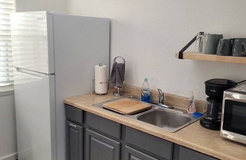 Brookings House | Ocean Blue View with apartment. A 4 bedroom home with AC, WiFi in Brookings, OR