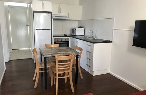 Queens Beach Apartment | Ocean Breeze Units