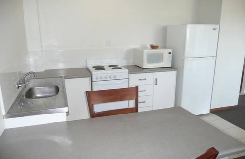 Queens Beach Apartment | Ocean Breeze Units