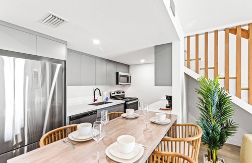 Silver Sands Apartment | Ocean Breeze 3D | 1 Bed, 1 Bath