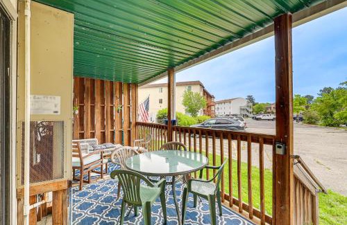 Caine Woods Apartment | Ocean City Condo with Pool Access Walk to Beach!