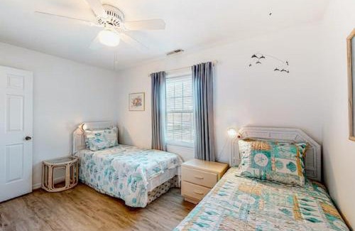 Caine Woods Apartment | Ocean City Townhome by Beach Bayside