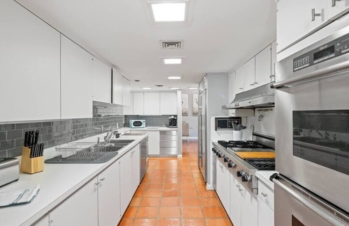 Bay Area House | Ocean Drive Oasis w Hot Tub Awaits