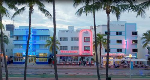 Flamingo/Lummus Apartment | Ocean Drive Rooftop Suite with Ocean Views & Terrace